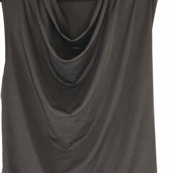 Plus Size Cowl Neck Tank Top Sz 4x US 20 black capsule wardrobe item - Picture 3 of 6